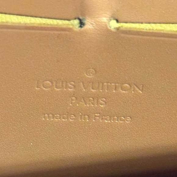 Louis Vuitton Vernis Excellent LV Wallet - Picture 10 of 11